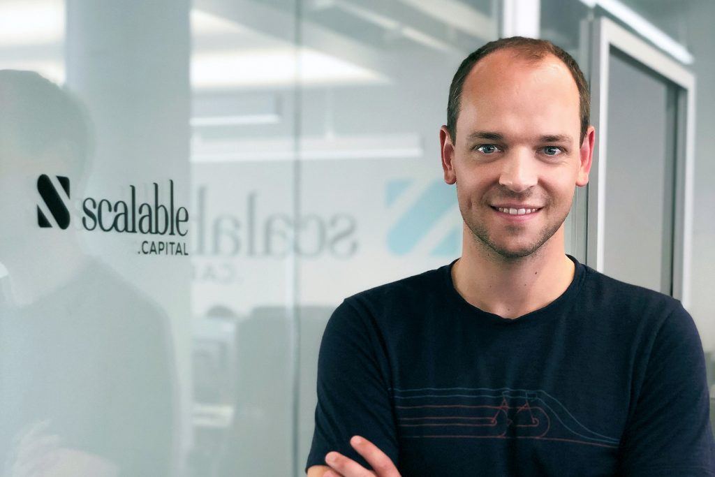 Alexander Seipp in seinem Office bei Scalable Capital.