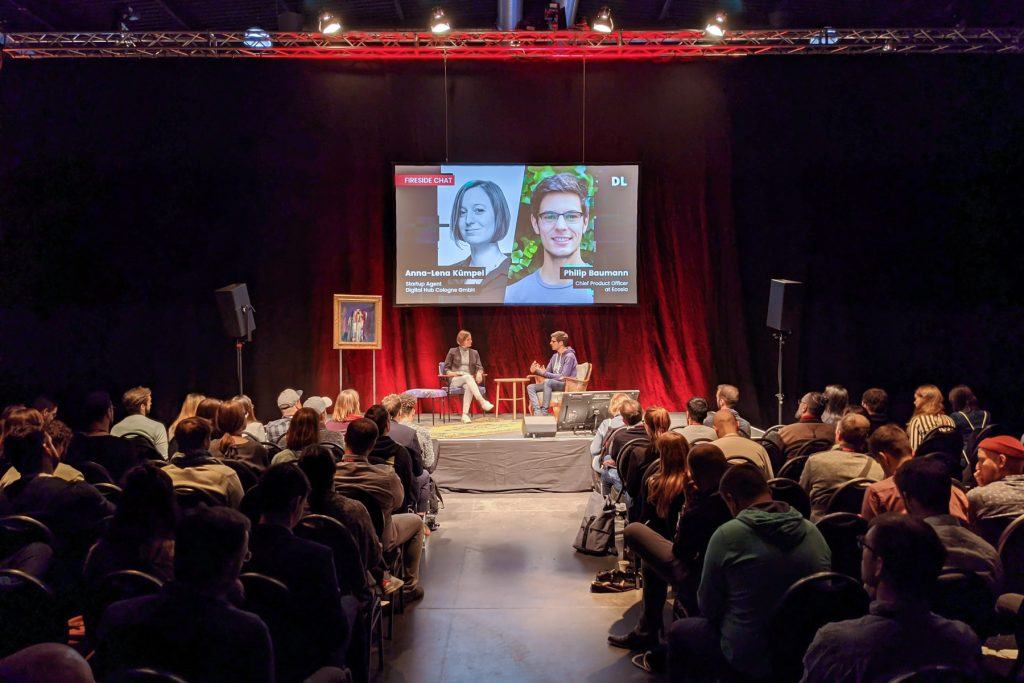 Philip Bauman, CPO at Ecosia, gets interviewed at Digitale LEute Summit 2019 by Anna-Lena Kümpel.